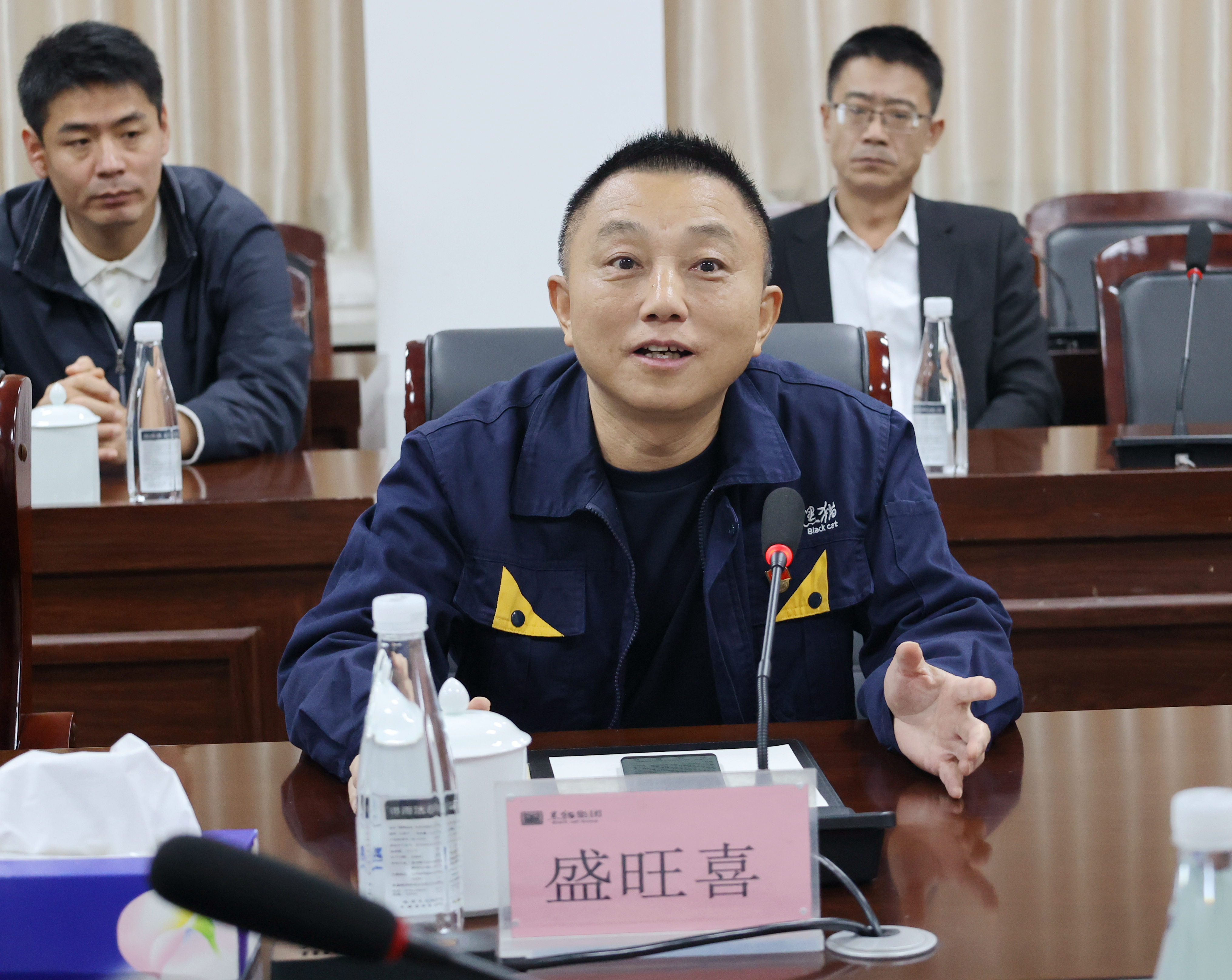 ͼ4 ʢ��ϲ����.jpg