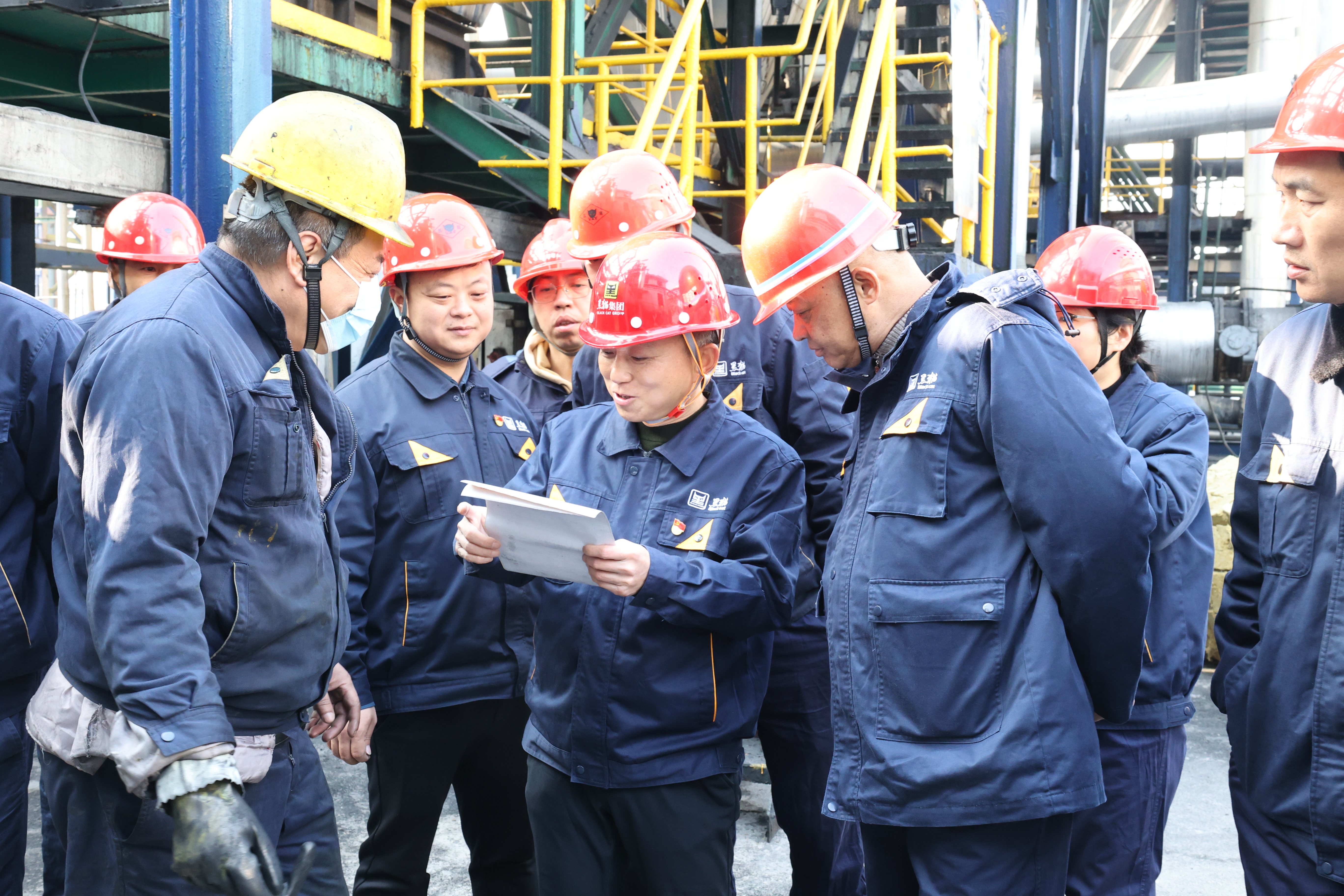 ͼ4 ʢ��ϲ���뾰����Դ��tyc86̫������(�й�)���޹�˾�ɷݾ����徲���.jpg