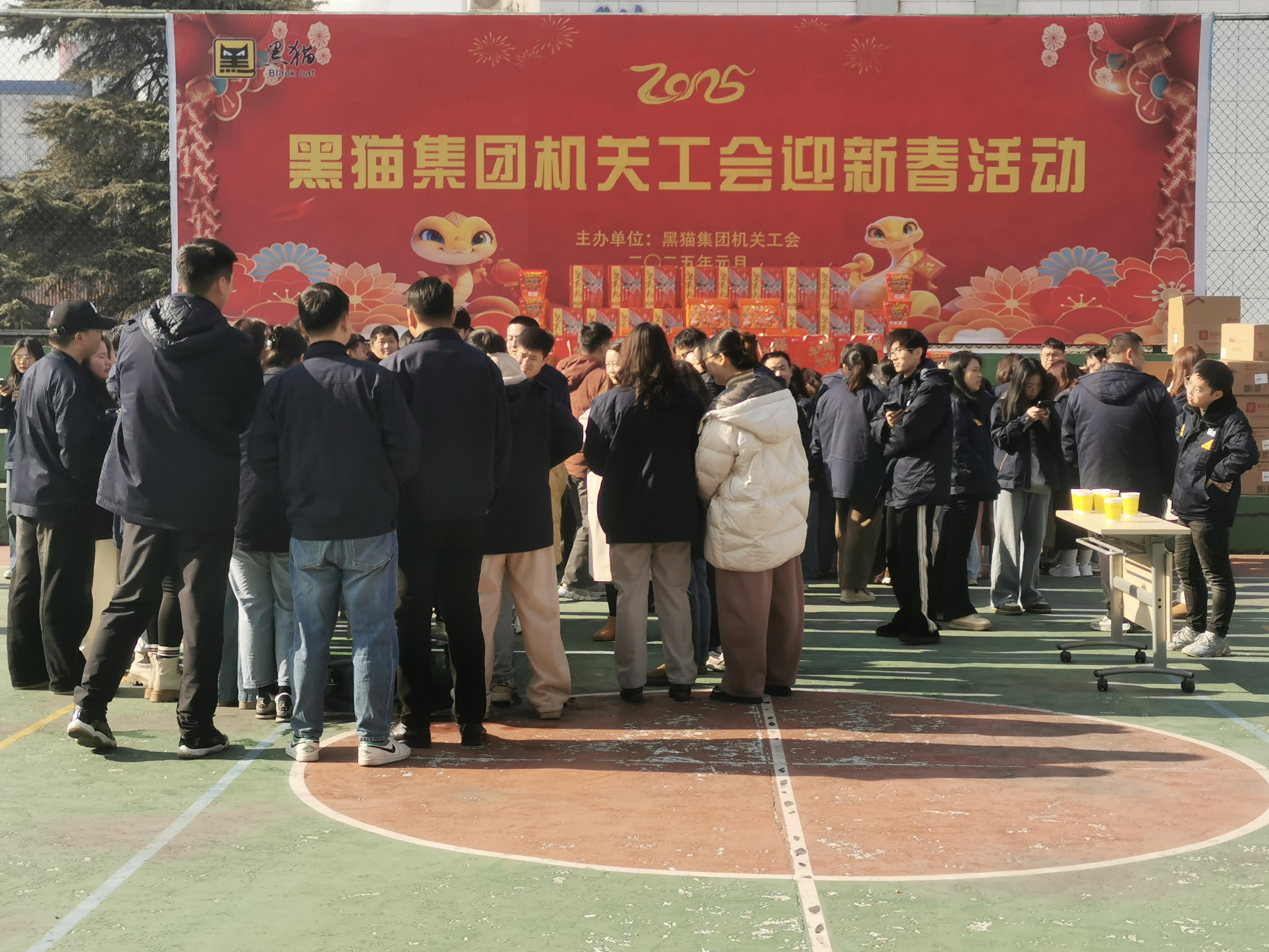 ͼ1 �˶��ֳ�.jpg